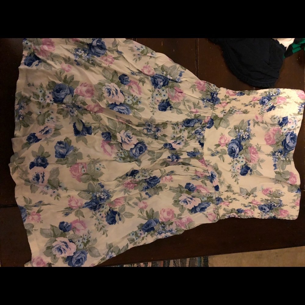 Floral strapless dress